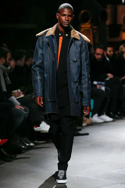 Look 35
